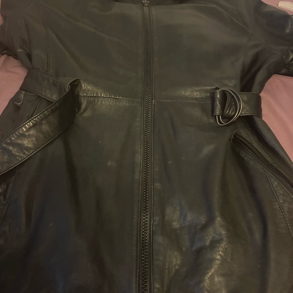 Leather jacket - Picture 12 of 12